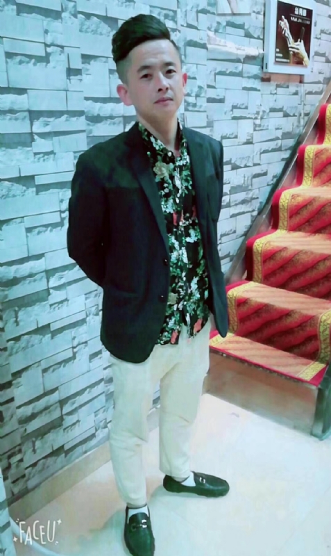 男人三十而立的第一张照片--石家庄相亲服务中心