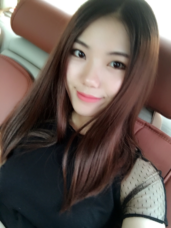 盛开的花朵的第二张照片--石家庄相亲服务中心