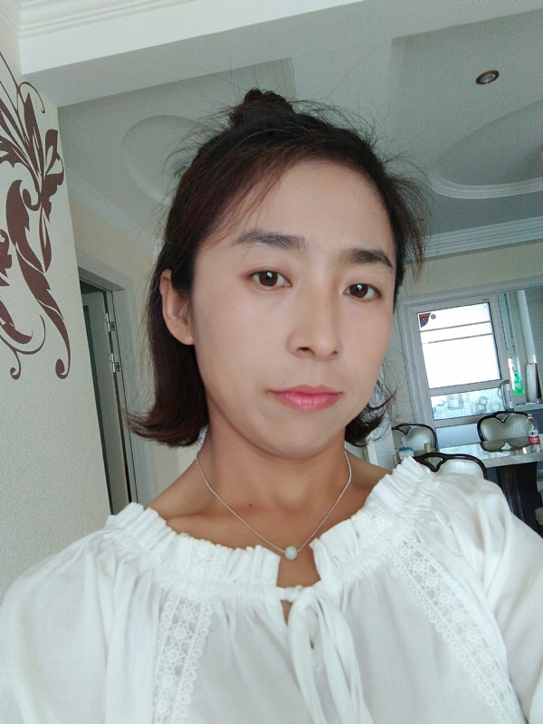 柠檬的第一张照片--石家庄相亲服务中心