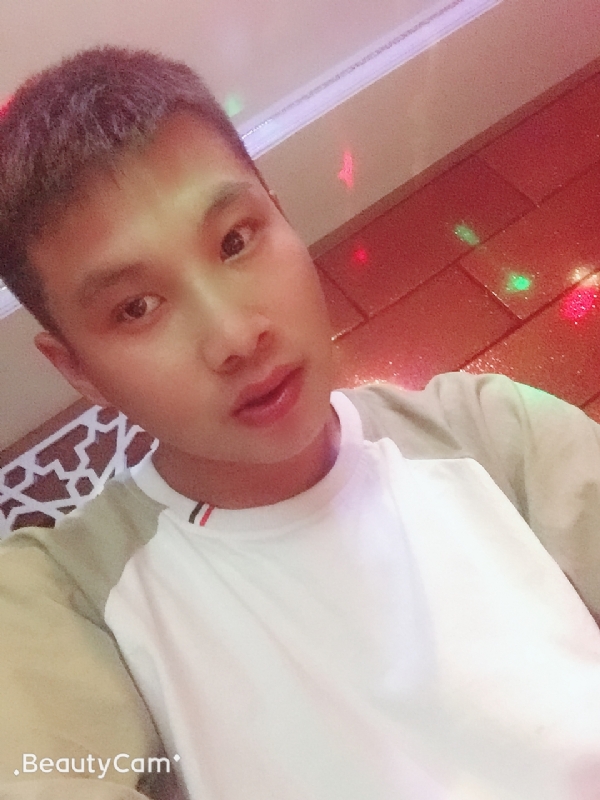 阿锋的第一张照片--石家庄相亲服务中心