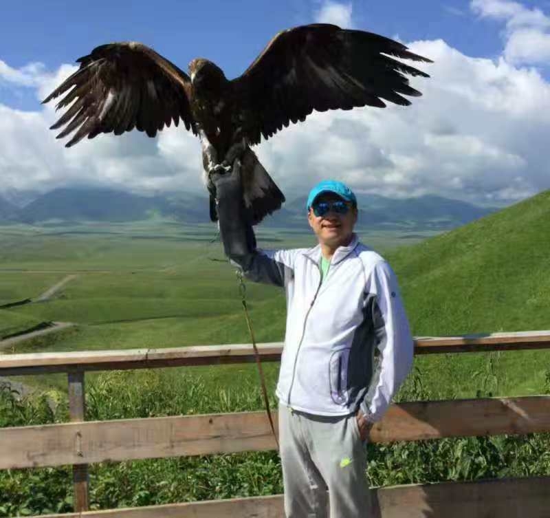 怀抱清风的第一张照片--石家庄相亲服务中心