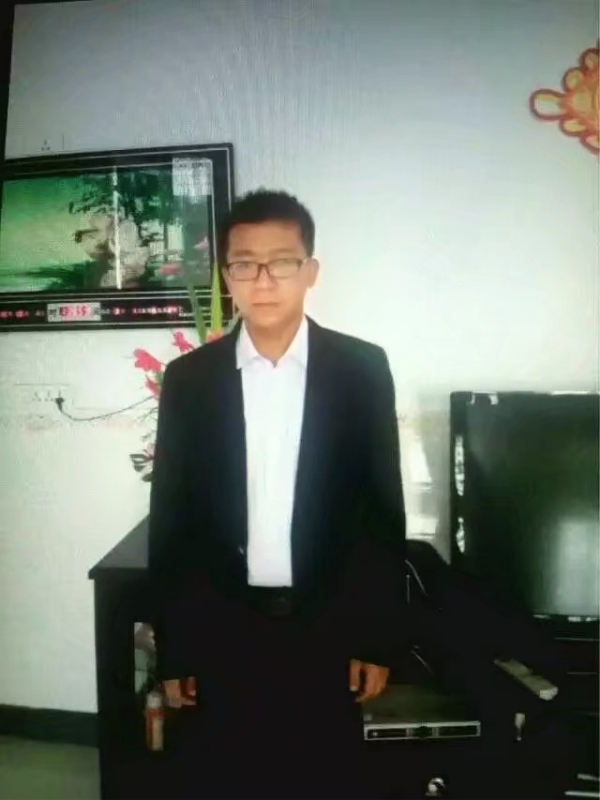 依然疼痛的第一张照片--石家庄相亲服务中心