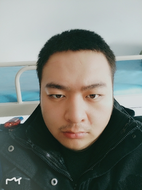 负重前行的第一张照片--石家庄相亲服务中心