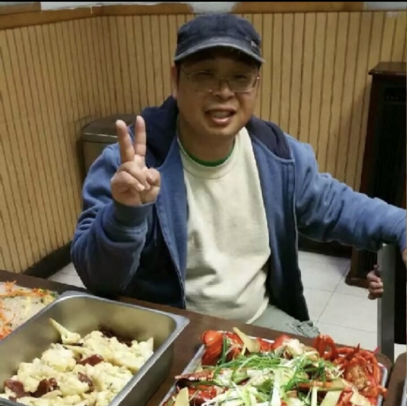 wally的第一张照片--石家庄相亲服务中心