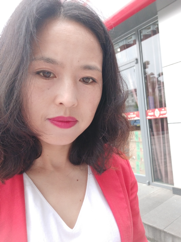 枫叶飘零的第一张照片--石家庄相亲服务中心