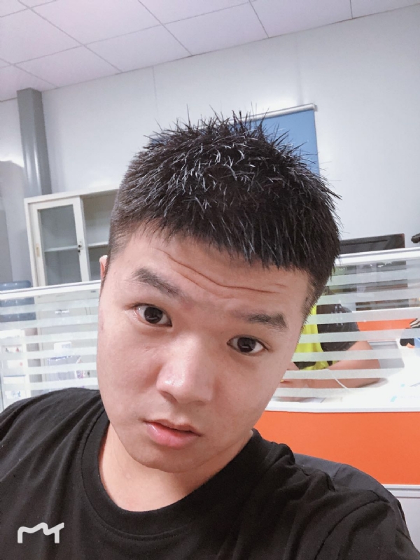 不忘初心的第一张照片--石家庄相亲服务中心