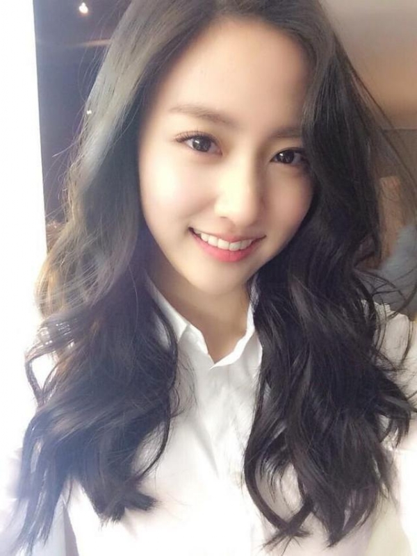 等爱的易微的第一张照片--石家庄相亲服务中心