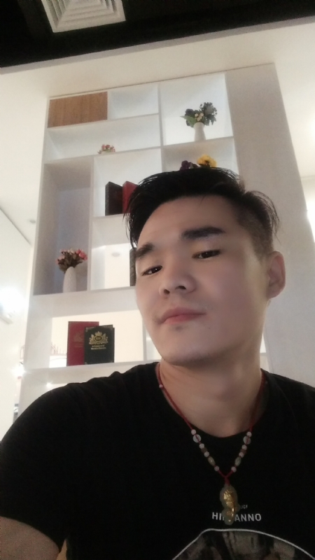 涵博随缘的第一张照片--石家庄相亲服务中心