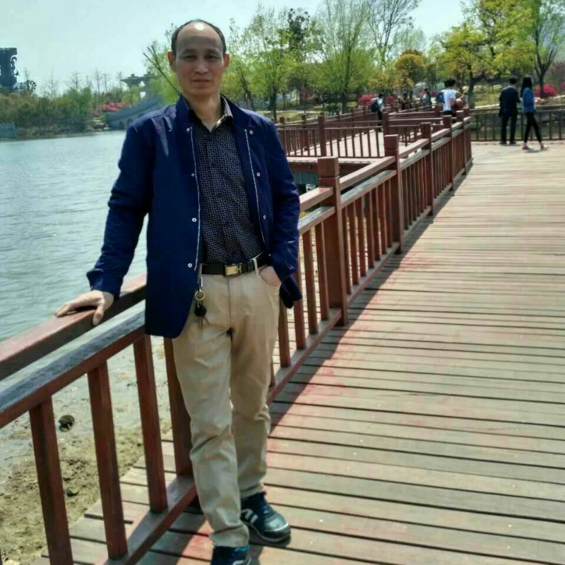 大随帅哥的第一张照片--石家庄相亲服务中心