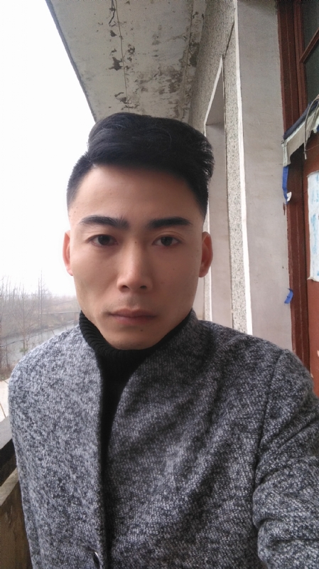 谁伴我闯荡的第一张照片--石家庄相亲服务中心