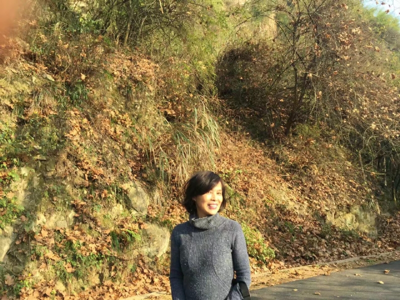 蠢蠢的第一张照片--石家庄相亲服务中心