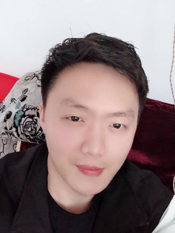 执迷的鲸鱼的第一张照片--石家庄相亲服务中心