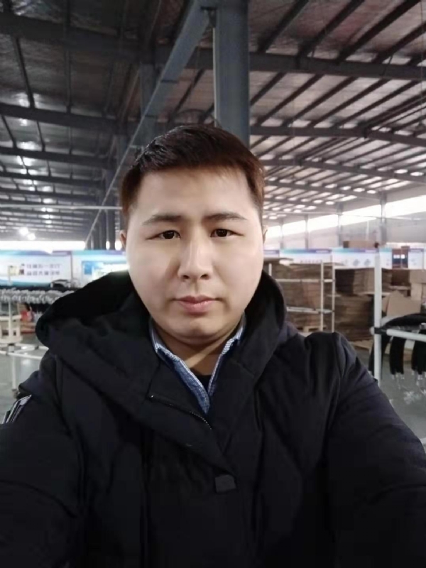 刀锋的第一张照片--石家庄相亲服务中心