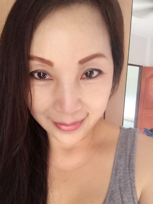 ying的第一张照片--石家庄相亲服务中心