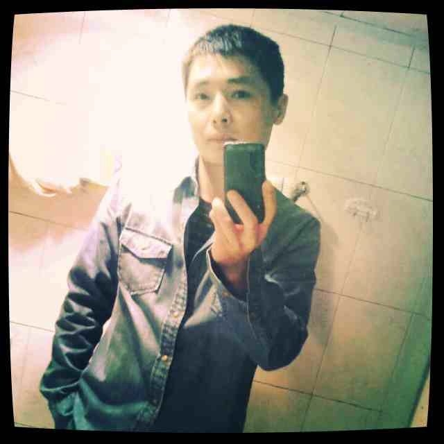 孤独的根号3的第一张照片--石家庄相亲服务中心