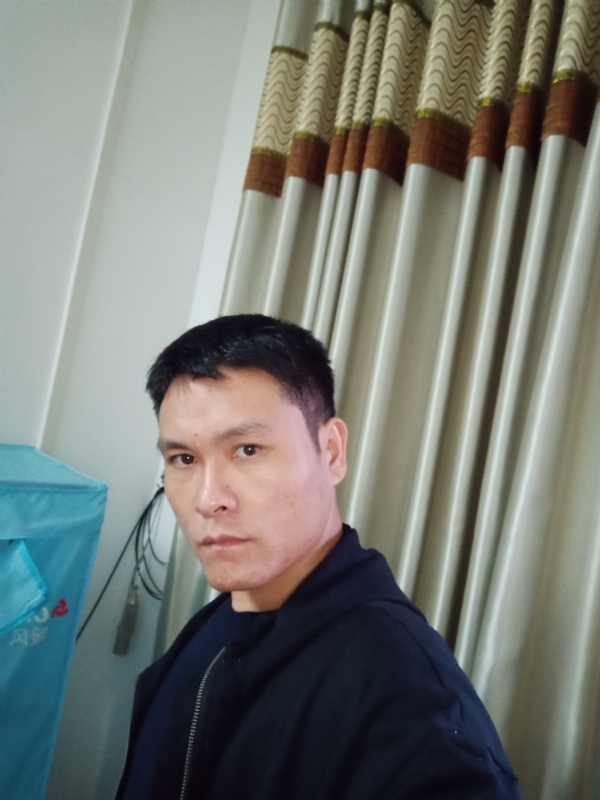 心如止水的第一张照片--石家庄相亲服务中心