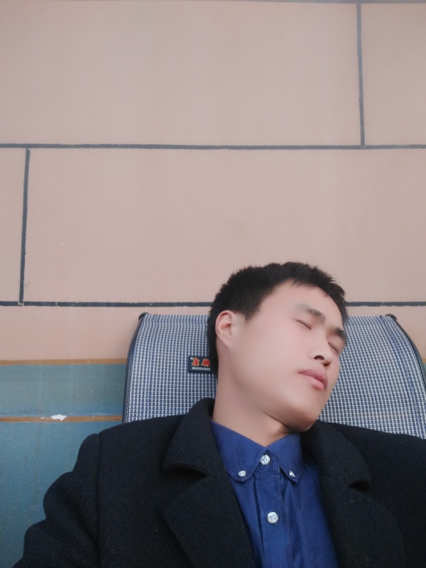 有钱爱情才能长久的第一张照片--石家庄相亲服务中心