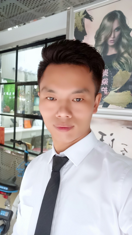 阳光男士的第一张照片--石家庄相亲服务中心