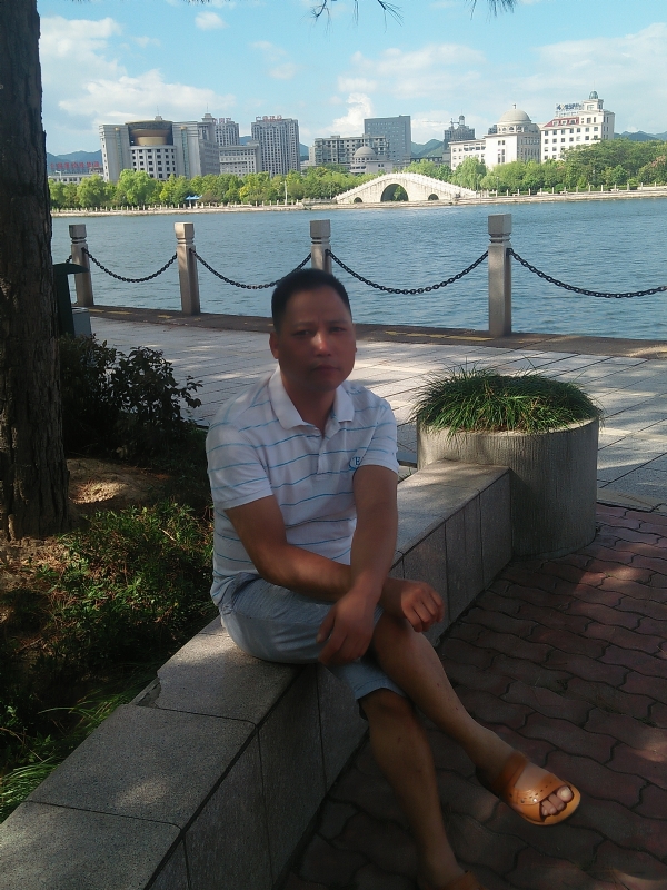 尹力的第一张照片--石家庄相亲服务中心