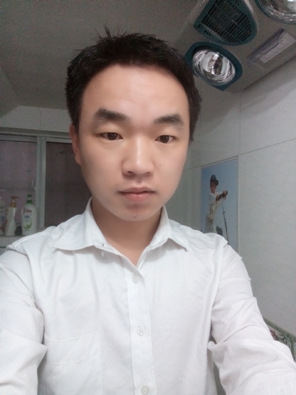 夜凉露沾衣的第二张照片--石家庄相亲服务中心