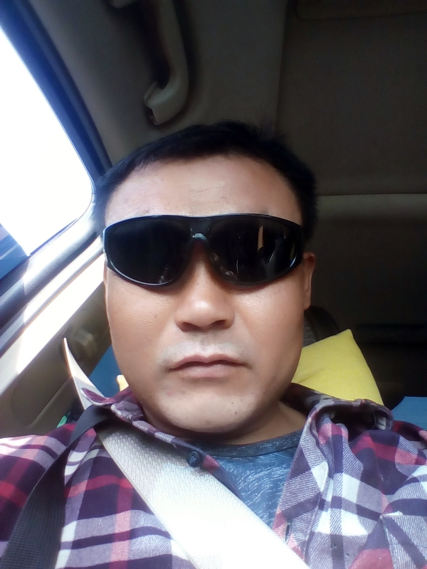 莱芜强哥的第一张照片--石家庄相亲服务中心