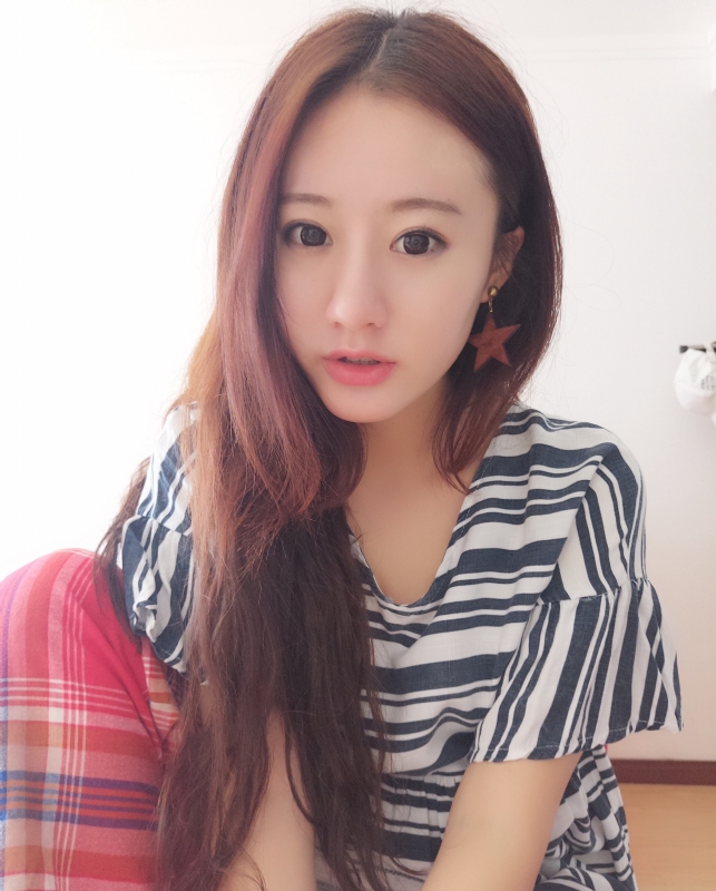 没有故事的女同学的第二张照片--石家庄相亲服务中心