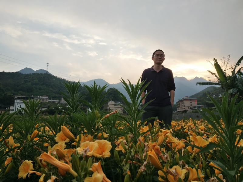 黄晓东的第一张照片--石家庄相亲服务中心