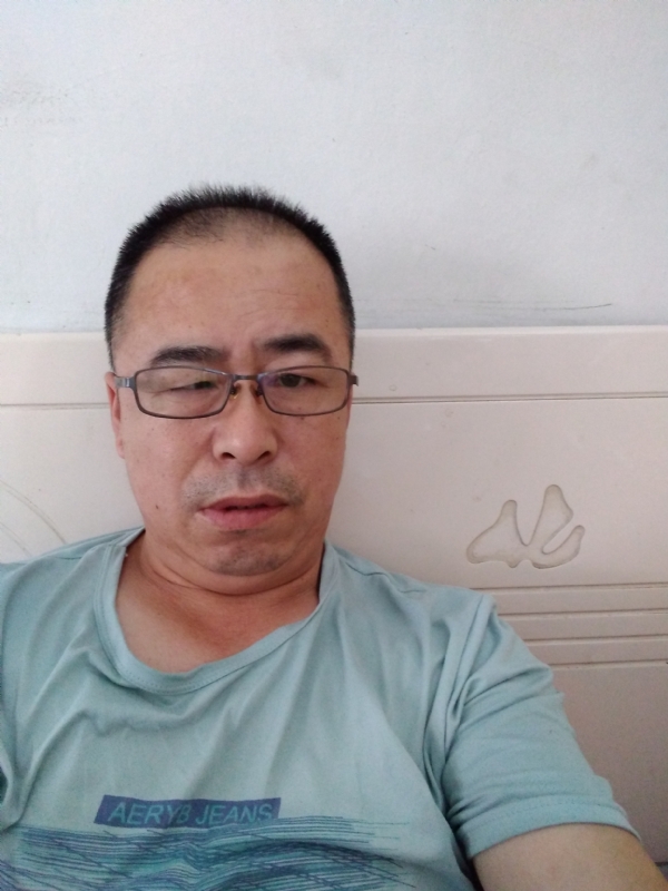 大叔的第一张照片--石家庄相亲服务中心