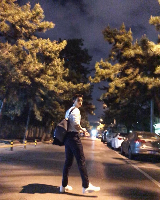 深海的第二张照片--石家庄相亲服务中心