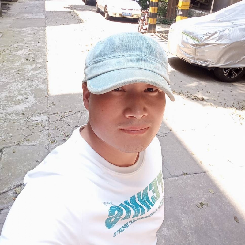 辉光的第一张照片--石家庄相亲服务中心