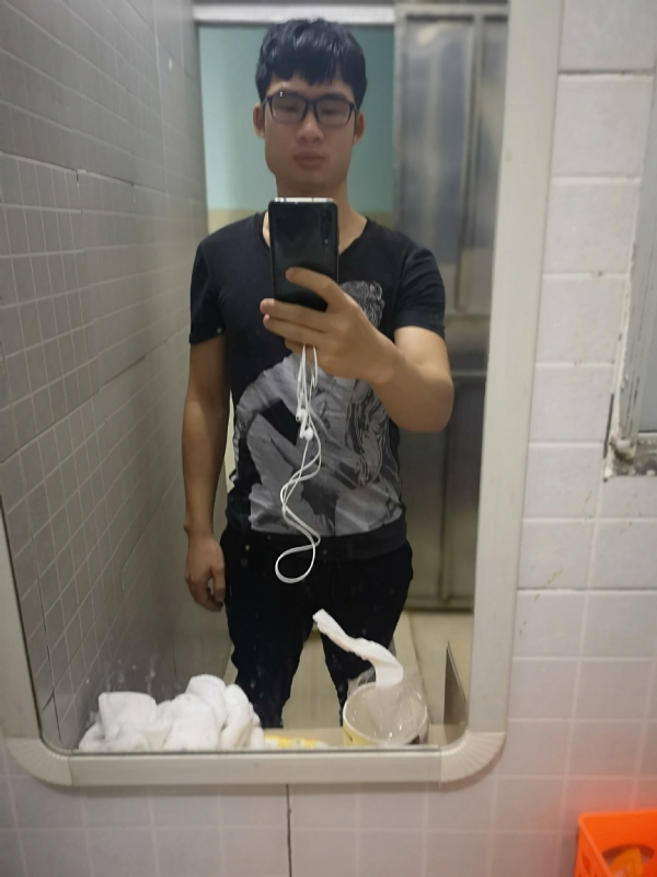 右手的执着的第一张照片--石家庄相亲服务中心