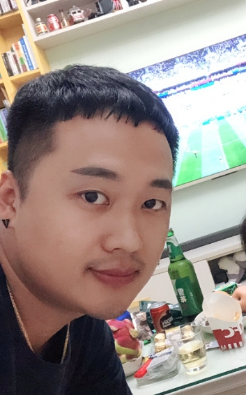 枫叶的第一张照片--石家庄相亲服务中心