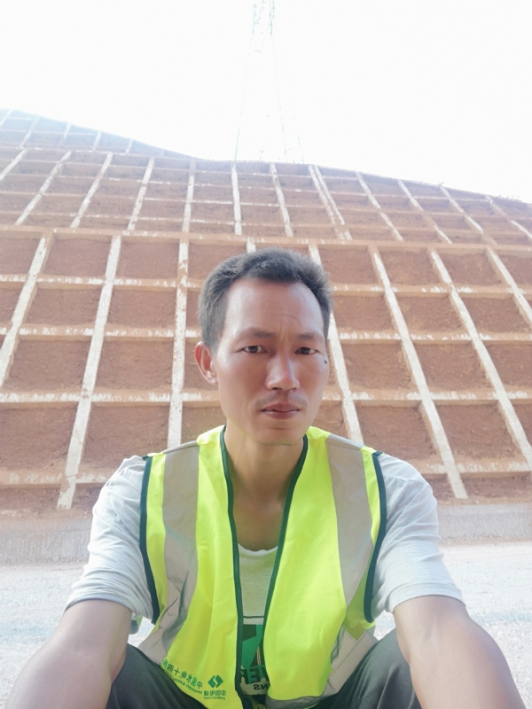 哥们的第一张照片--石家庄相亲服务中心