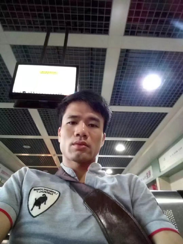 武哥的第一张照片--石家庄相亲服务中心