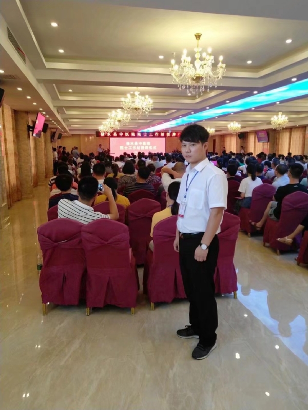 坦然的第一张照片--石家庄相亲服务中心