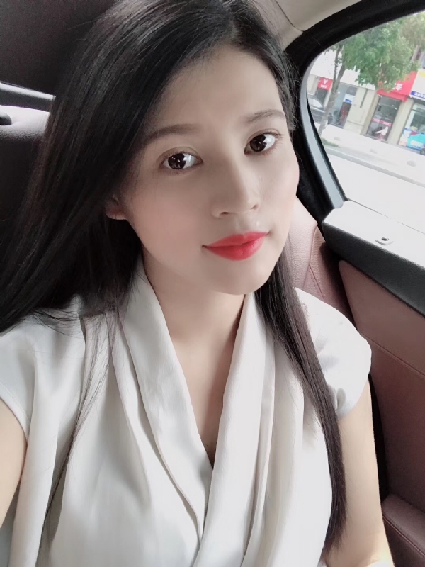 玲子的第一张照片--石家庄相亲服务中心