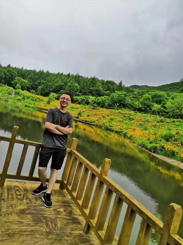 正能量的第三张照片--石家庄相亲服务中心