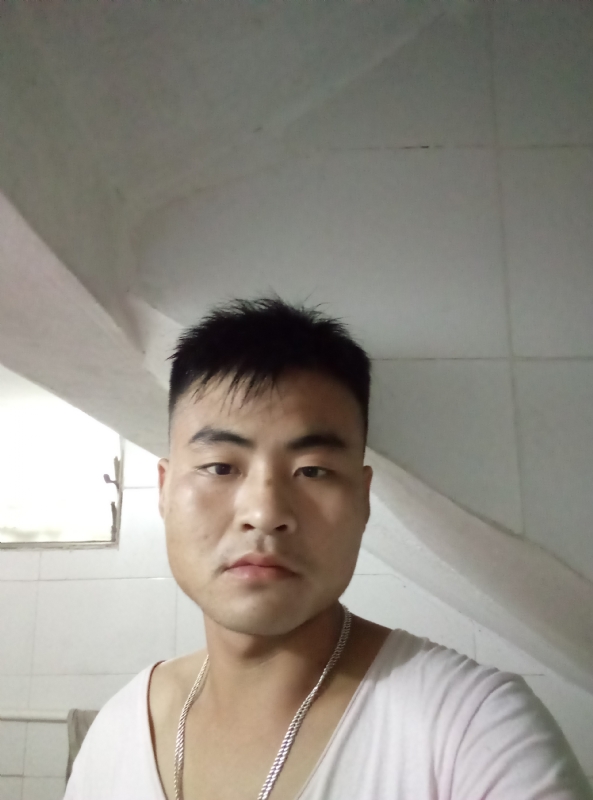 落叶知秋的第一张照片--石家庄相亲服务中心