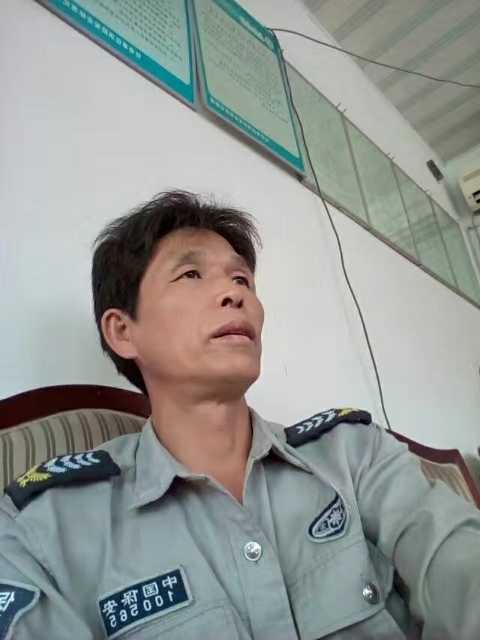 卧窗听雨的第一张照片--石家庄相亲服务中心