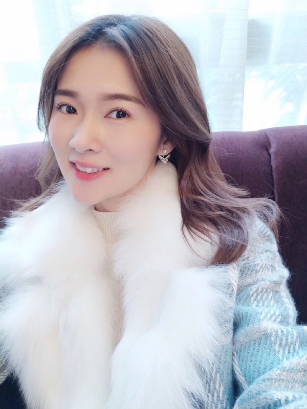 邓媛的第一张照片--石家庄相亲服务中心