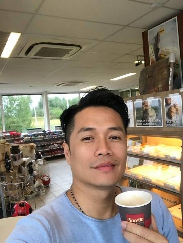 短歌的第一张照片--石家庄相亲服务中心