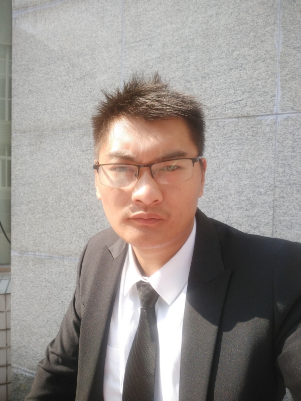 孤独的人的第一张照片--石家庄相亲服务中心