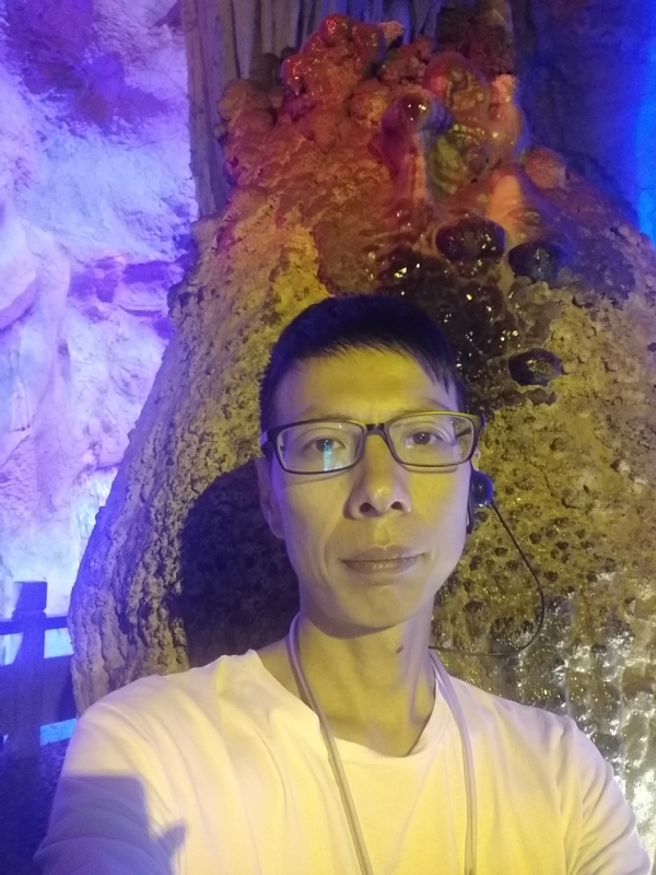 红叶的第一张照片--石家庄相亲服务中心