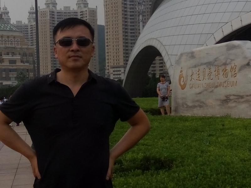 豁达的第一张照片--石家庄相亲服务中心