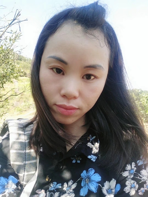 英英的第一张照片--石家庄相亲服务中心