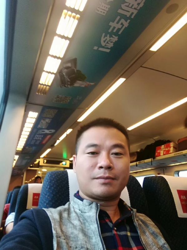 等爱的人的第一张照片--石家庄相亲服务中心