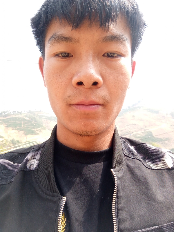 唐伟的第一张照片--石家庄相亲服务中心