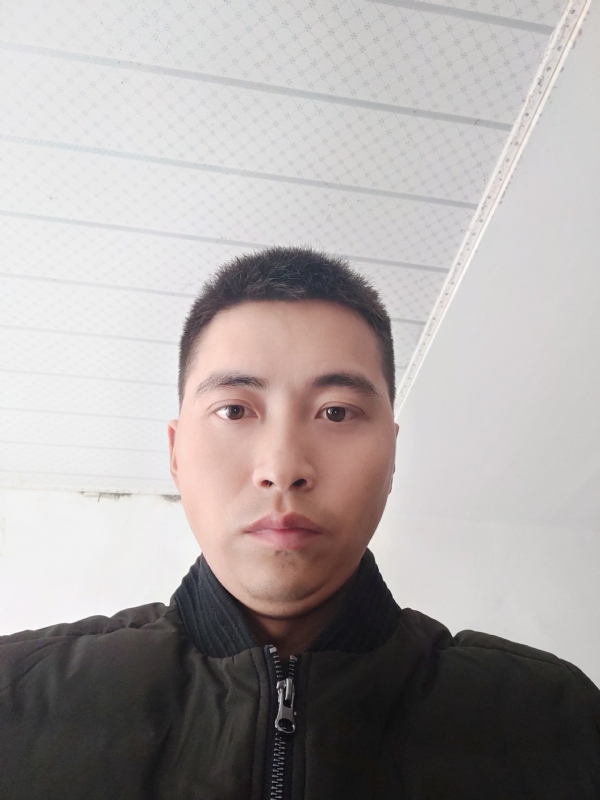 远望星空的第一张照片--石家庄相亲服务中心