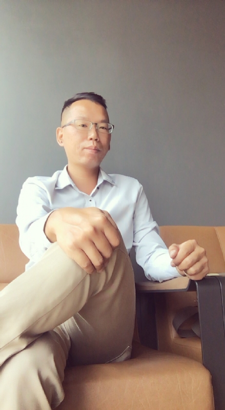 LI的第一张照片--石家庄相亲服务中心