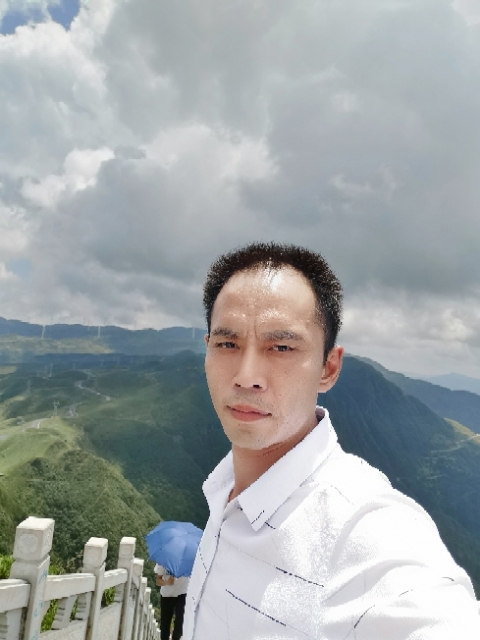 LXZ的第一张照片--石家庄相亲服务中心